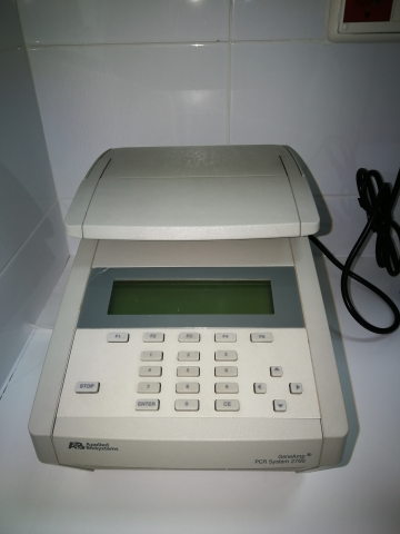 PCR cualitativa GeneAmp 2700 Applied Biosystems